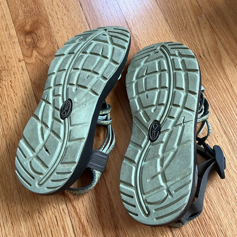 Chacos - Picture 2 of 3